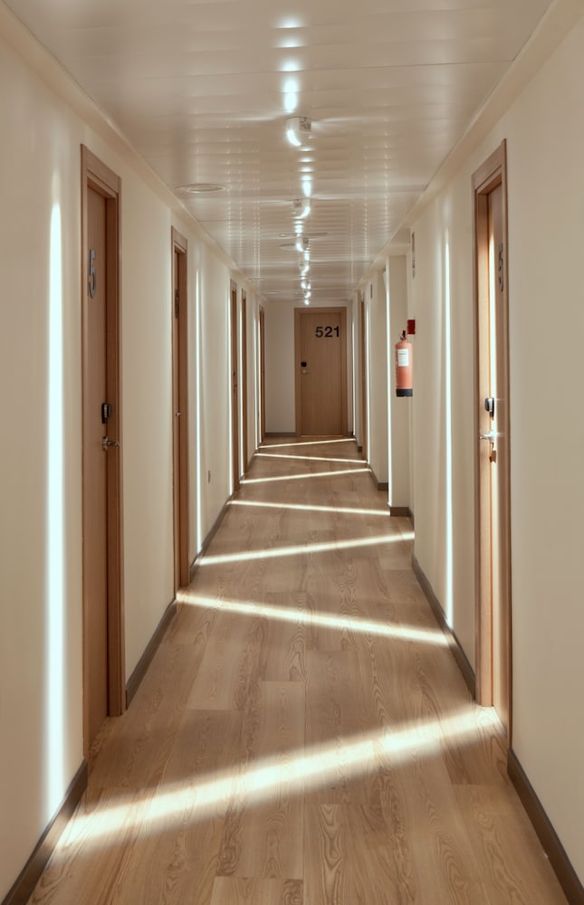 Cuco Hotel 25/28
