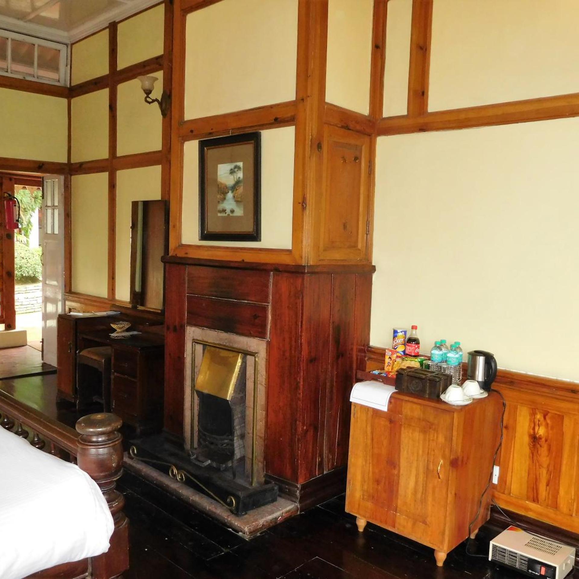 ROYAL HERITAGE-TRIPURA CASTLE 8/55