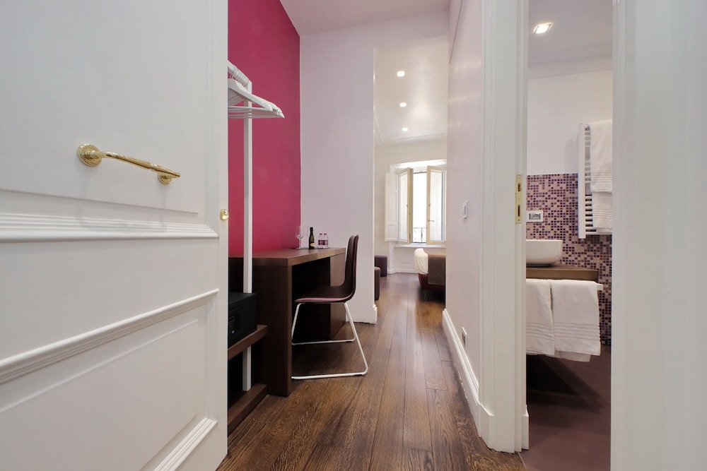 Youroom Carrozze 32/50
