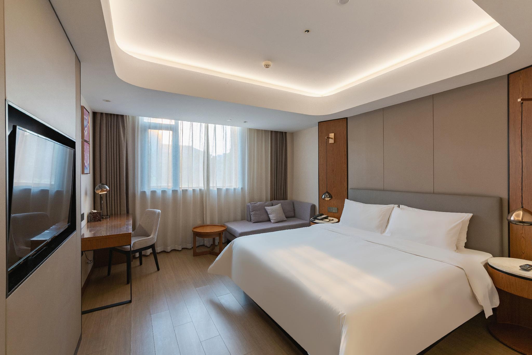 Yitem (Shanghai Hongqiao International Exhibition Center Beiqing Highway) 18/49