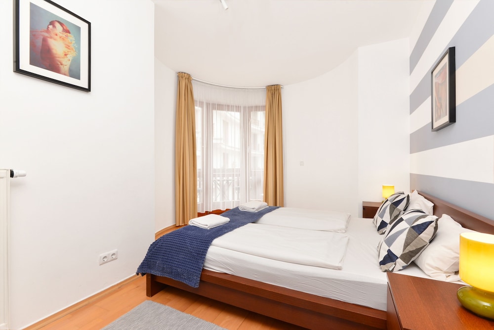Lord Residence 23/58