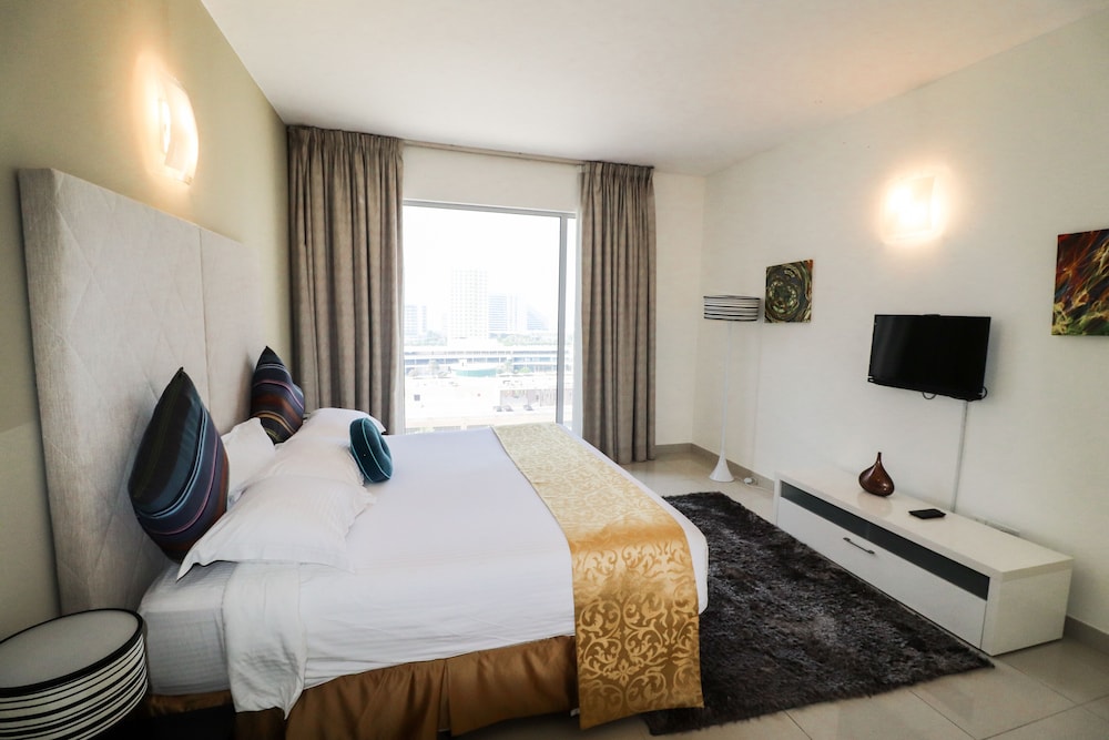 Gulf Suites Hotel Amwaj 12/50