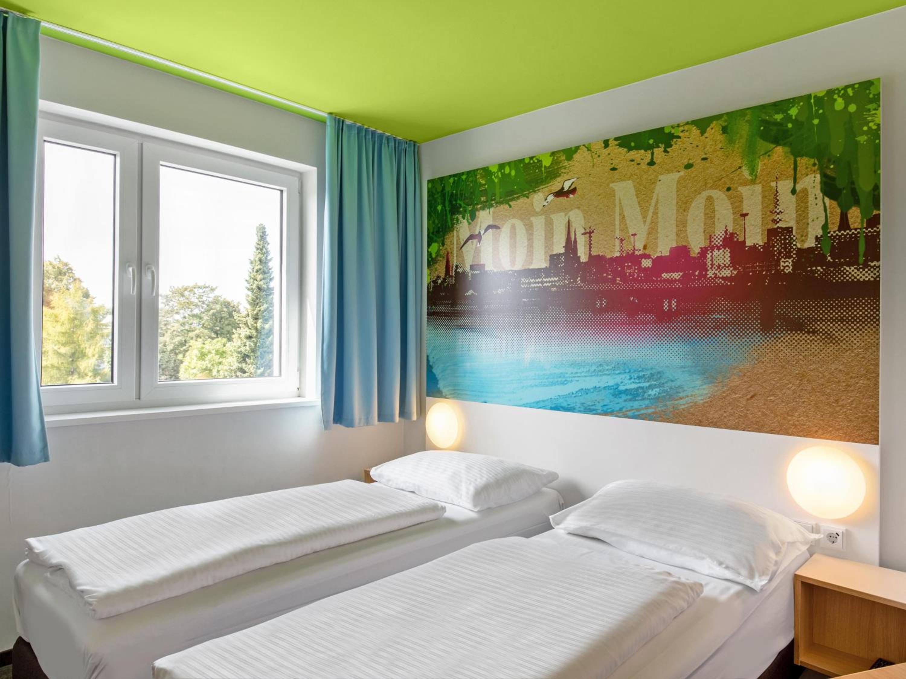 ROOM, TRIPLE
