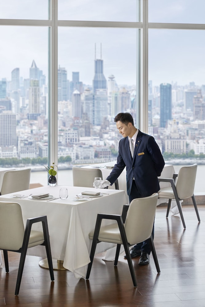 Pudong Shangri La 43/77