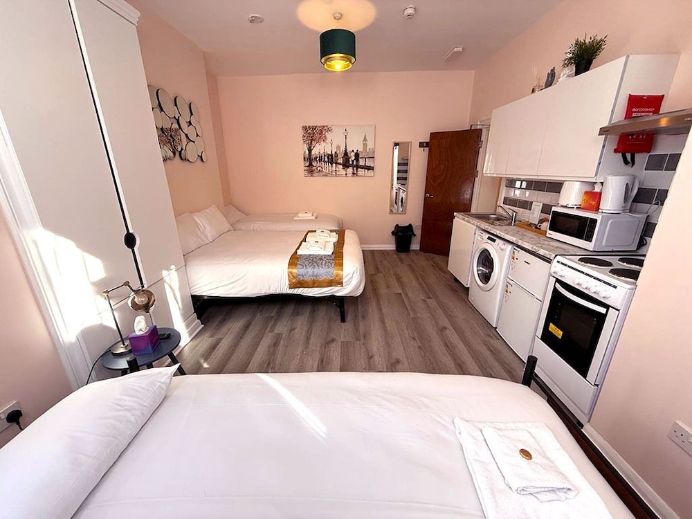 United Lodge Hotel Apartments 13/35