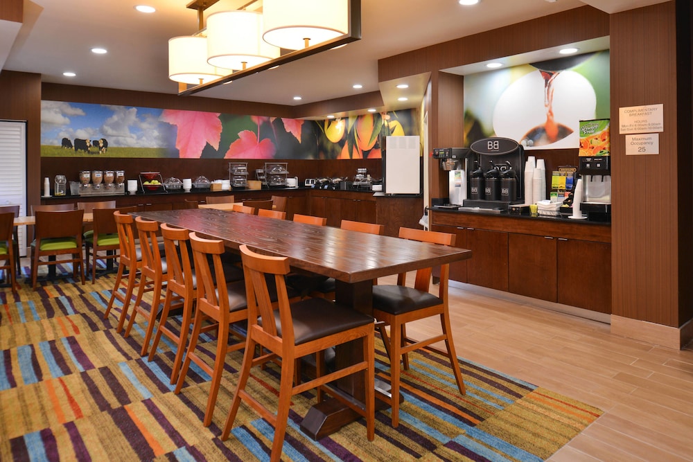 Fairfield Inn By Marriott Louisville North 37/58