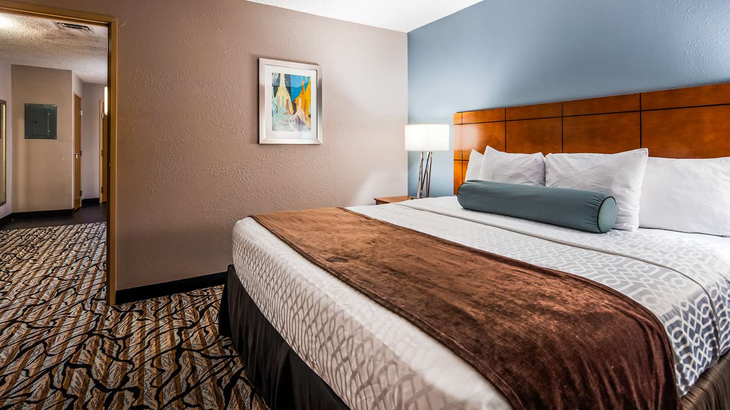 Suite, King and Queen Bed, Sofa, Kitchenette