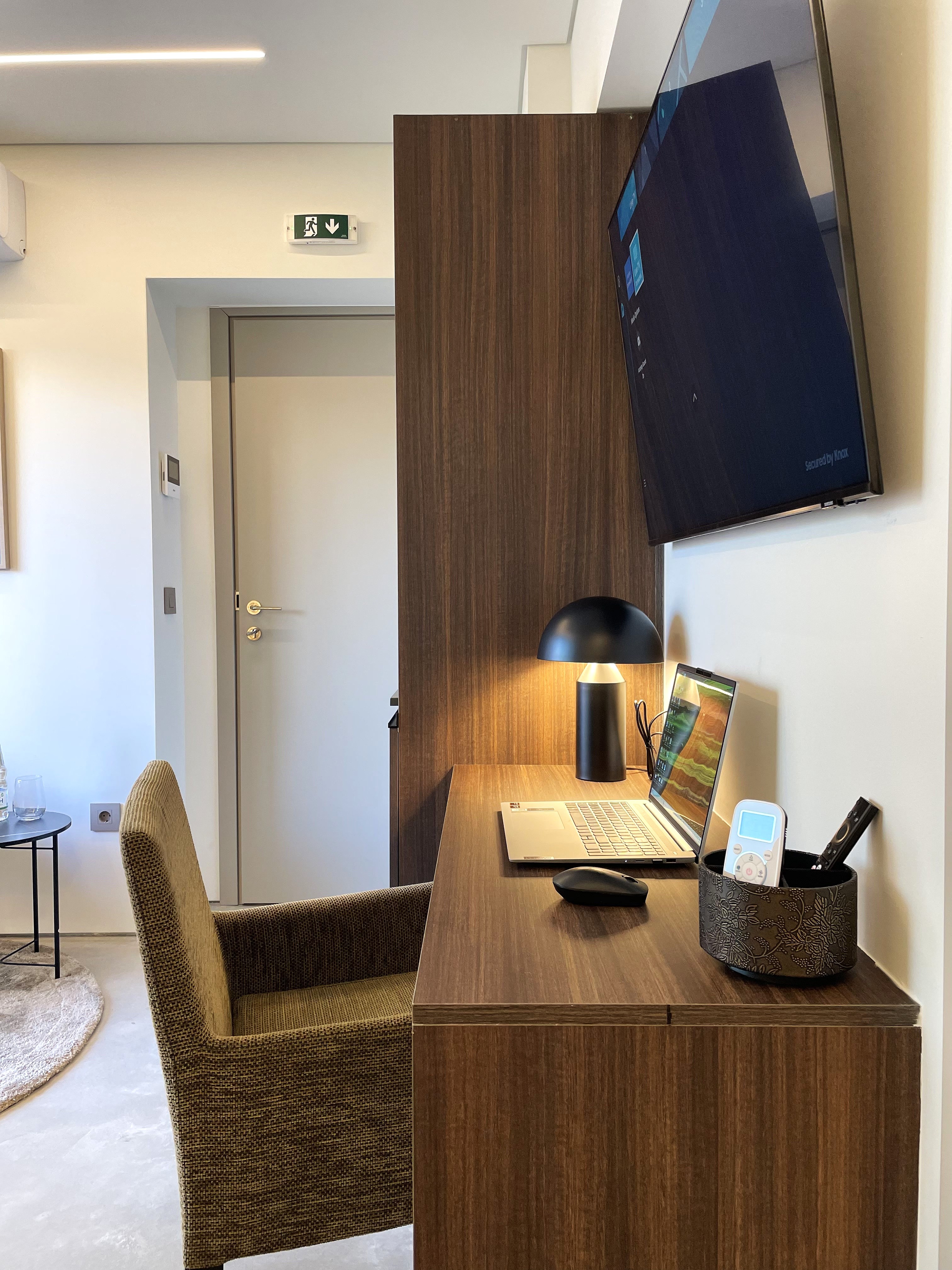 THE NIXON Luxury Suites and Apartments Athens 49/63
