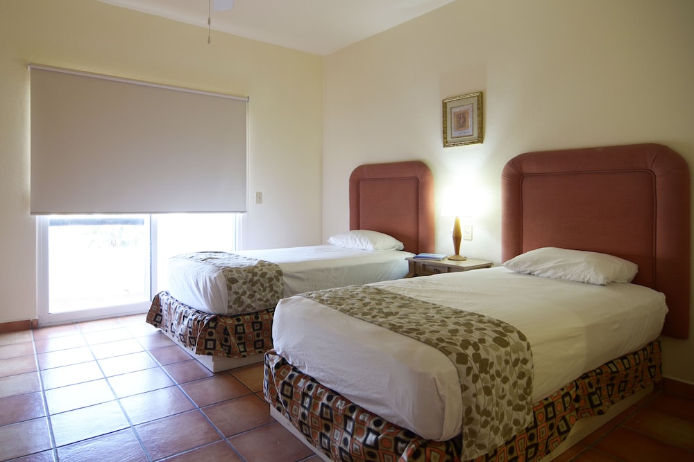 Hotel And Suites Las Palmas Los Cabos 14/68