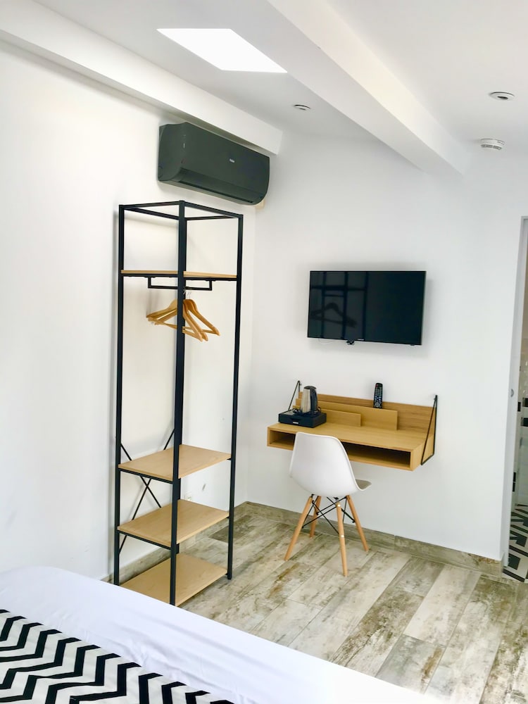 Hôtel Du Joli Bois 34/50