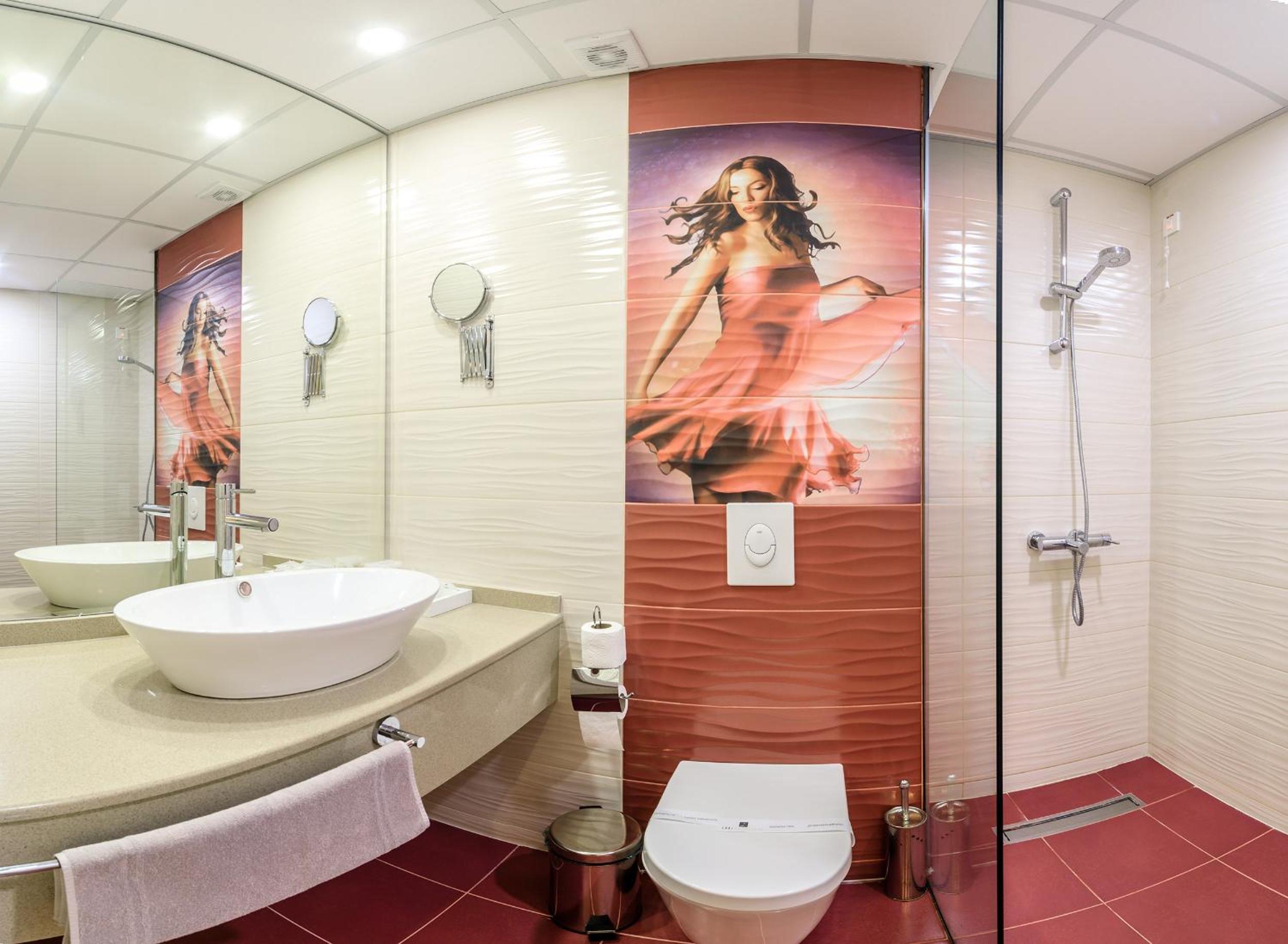 Laki Hotel & Spa 50/50