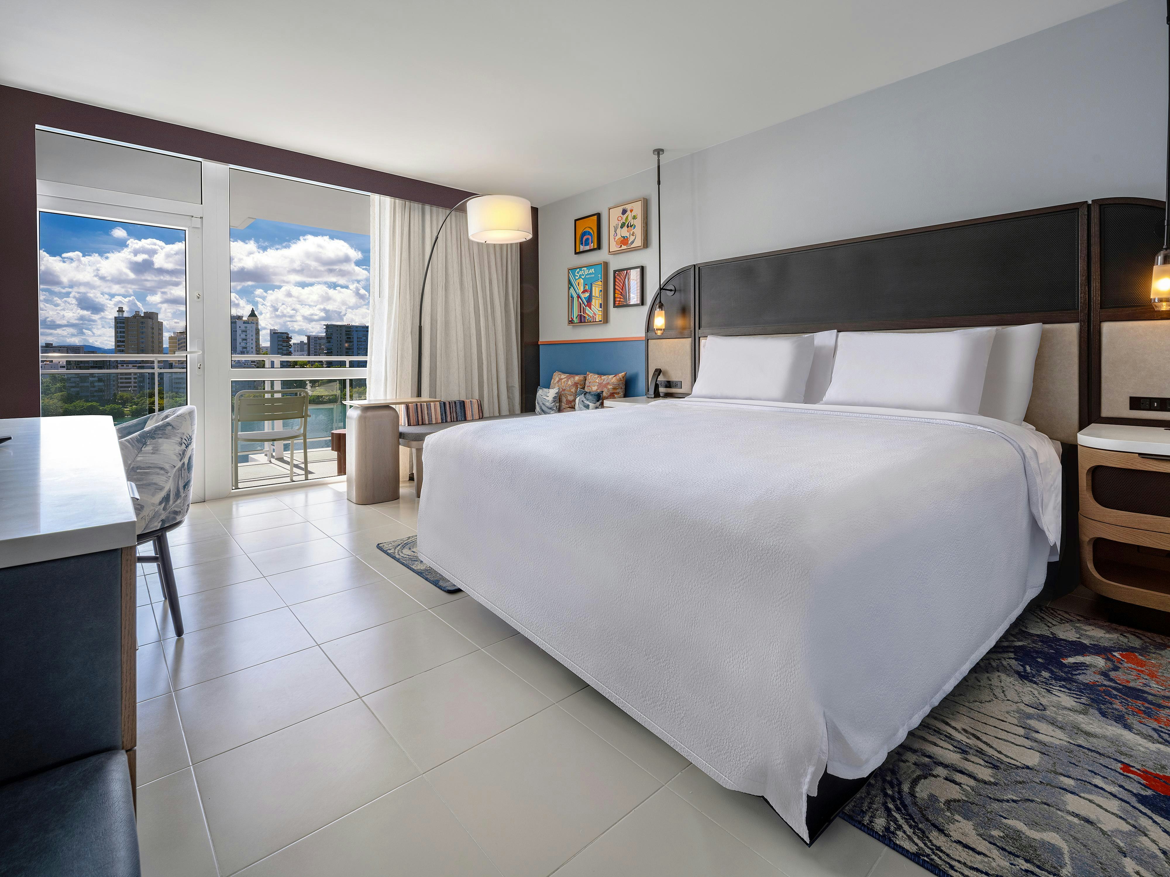 ROOM, KING BED, WATER VIEW, BALCONY