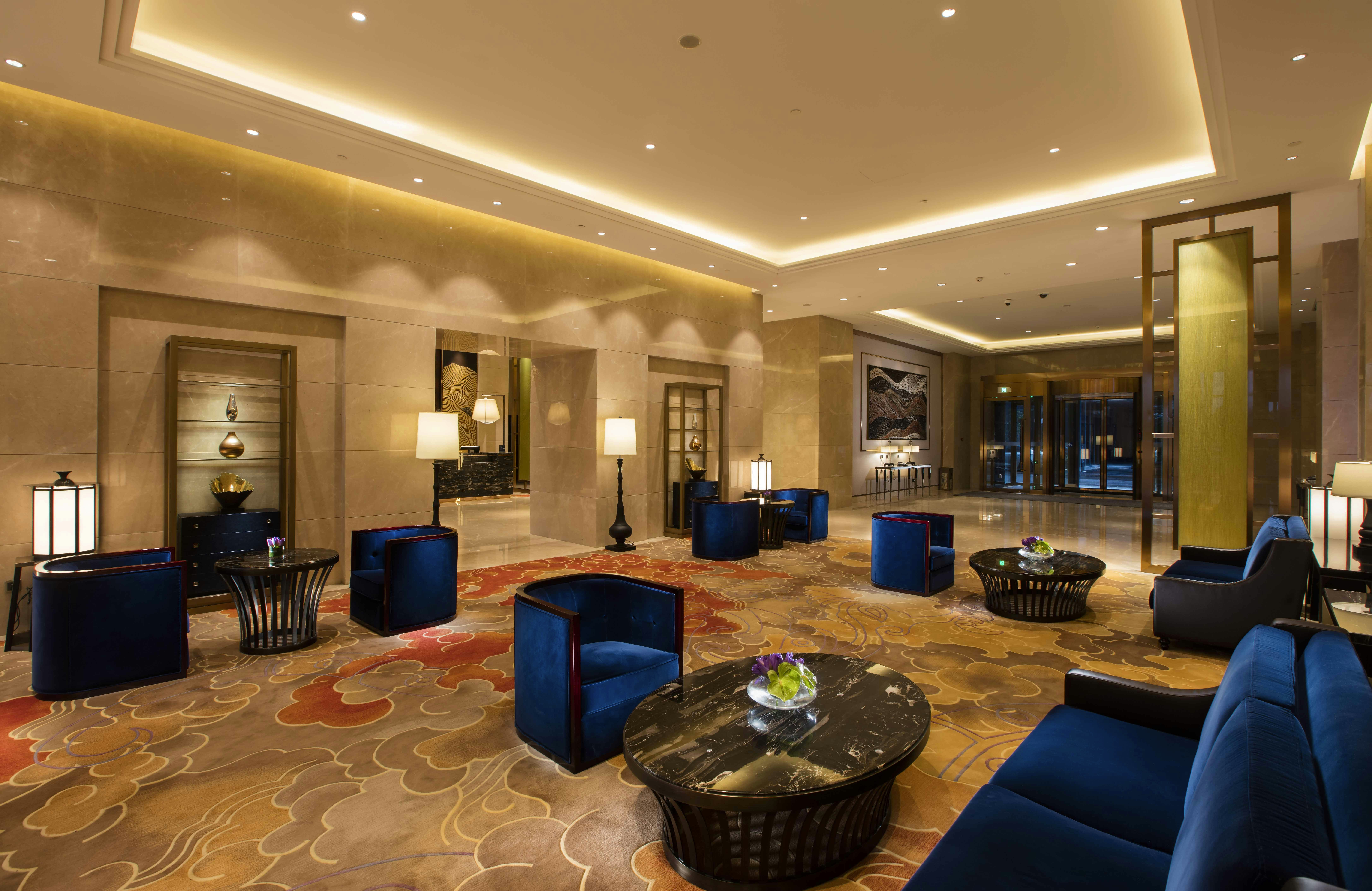 HILTON WUHAN RIVERSIDE 44/79