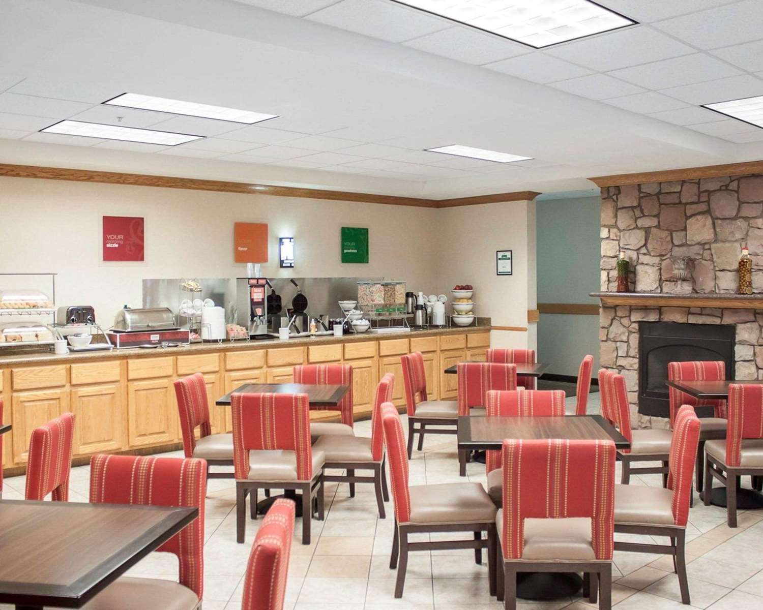 Comfort Suites Airport Boise ID 30/35