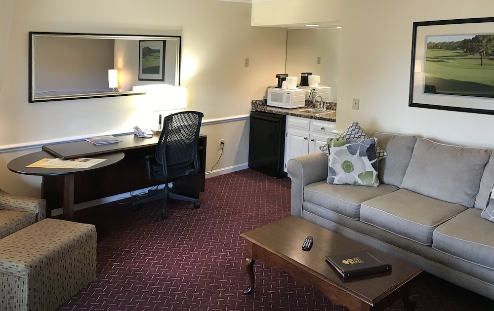 Beau Rivage Golf Resort 24/44