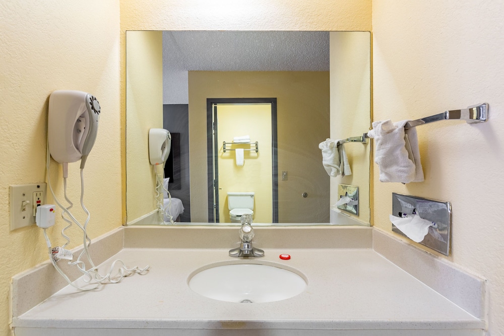 Motel6 Tulsa, OK - Airport 50/55
