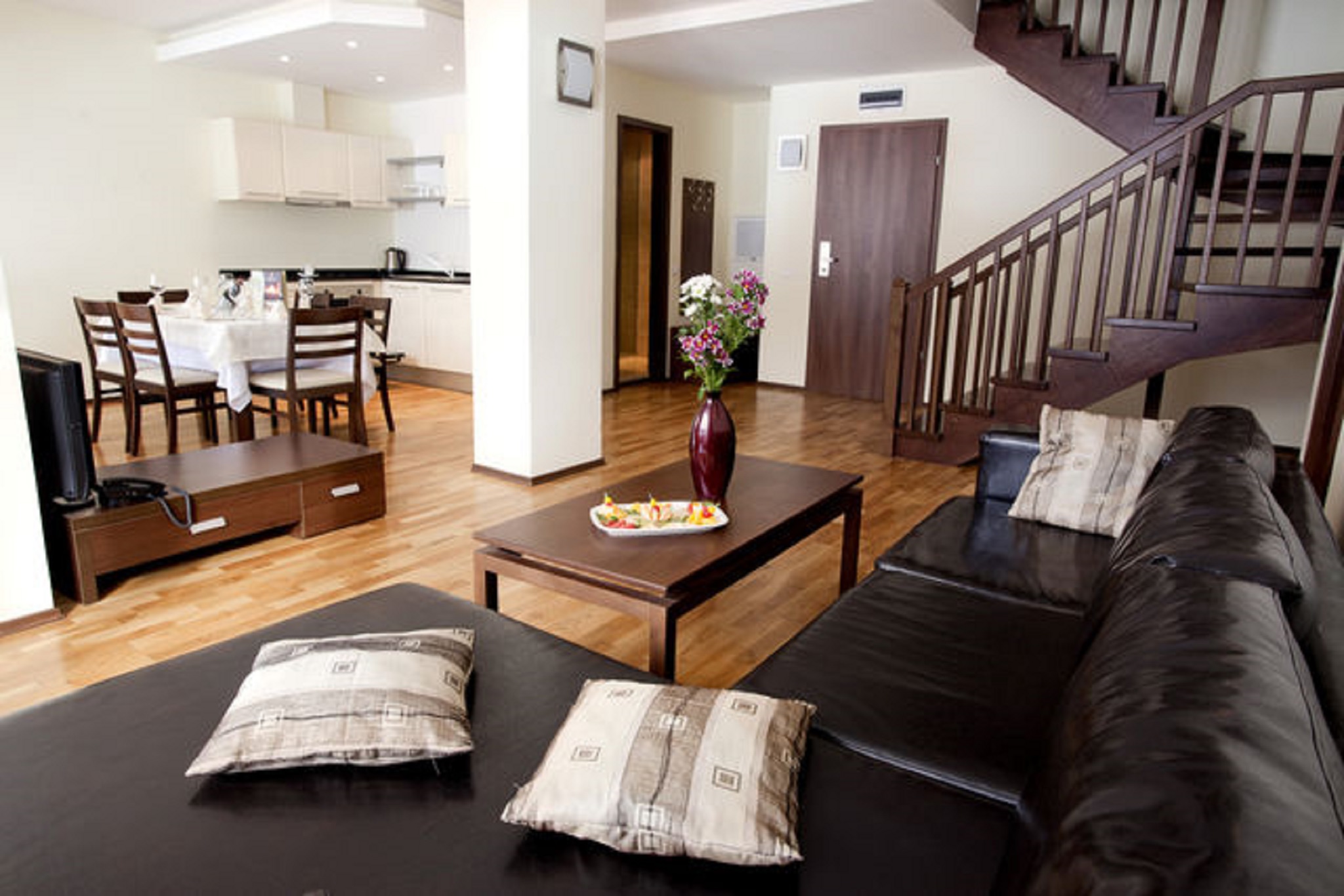 MURITE CLUB HOTEL(FORMERLY White Fir Valley Resort) 40/60