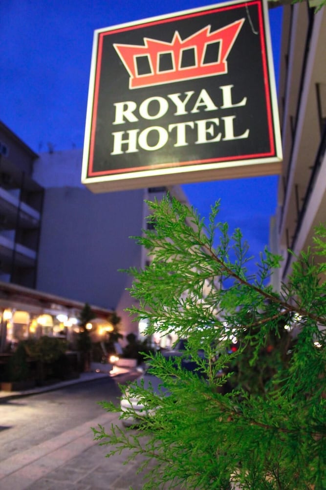 Royal Aparthotel City Center photo5