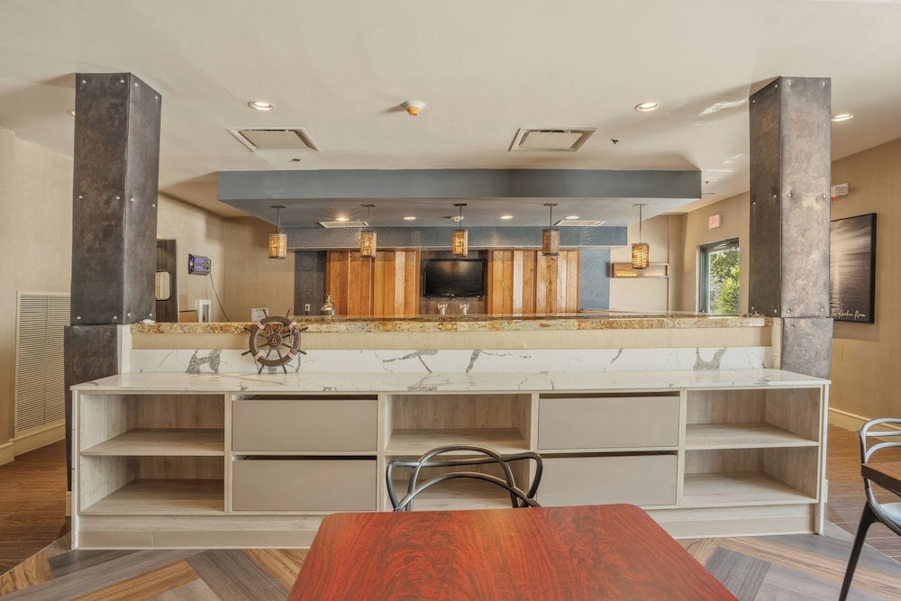 Holiday Inn Dallas Dfw Airport Area West 33/50