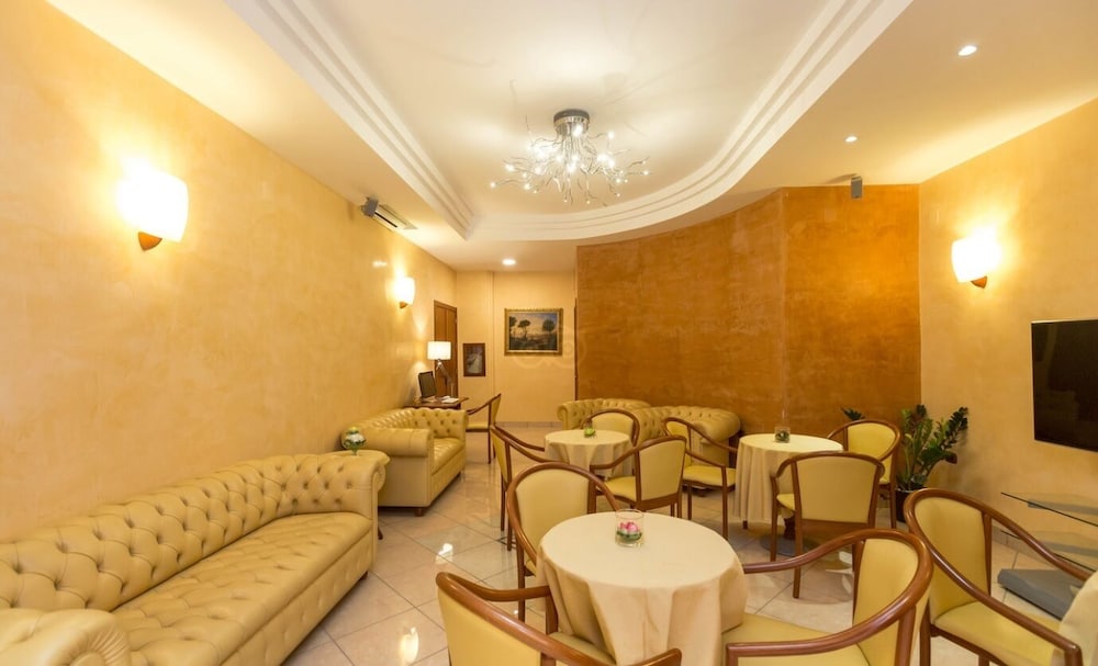 Ranch Palace Hotel 33/63