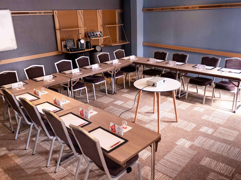 ibis Paris Gennevilliers 66/76
