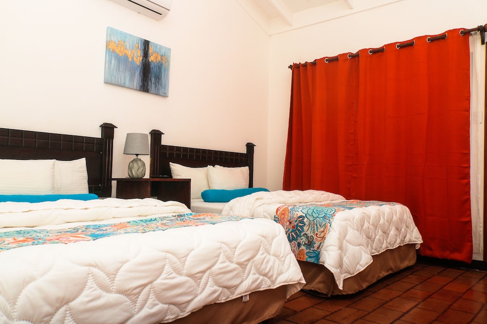 Hotel Condovac La Costa 17/72