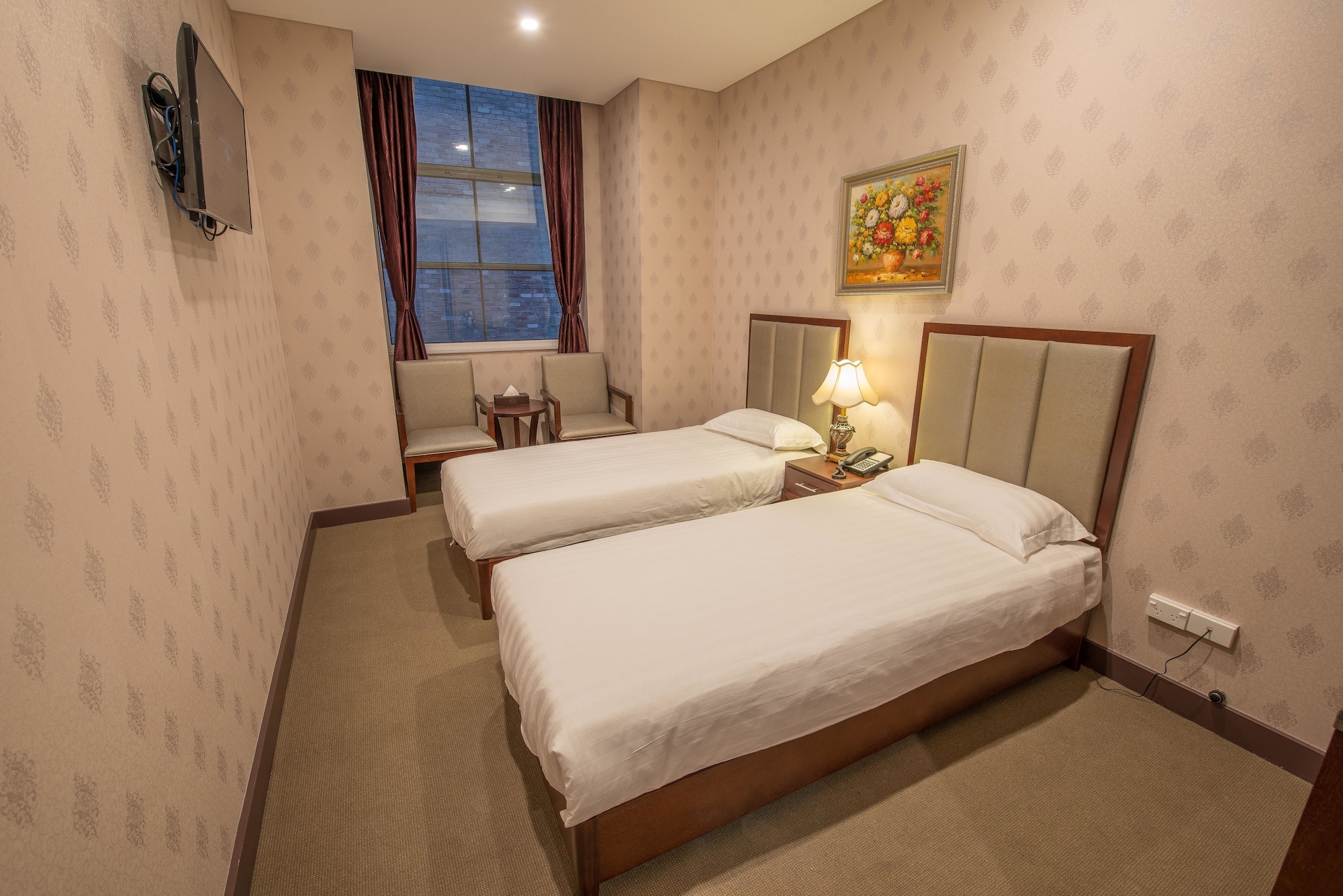 SUPERIOR, TWIN BEDS
