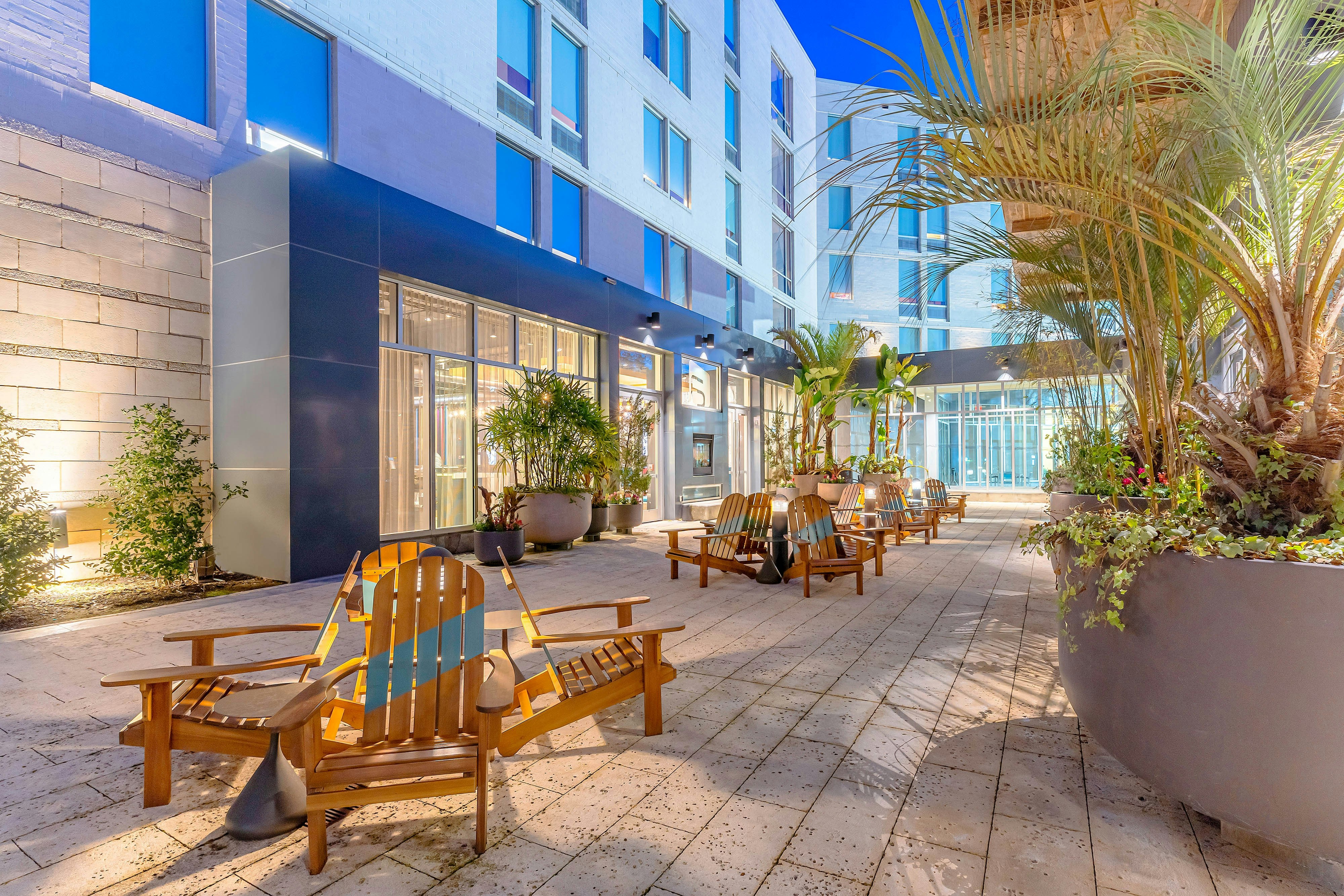 Aloft Jacksonville Tapestry Park 11/12