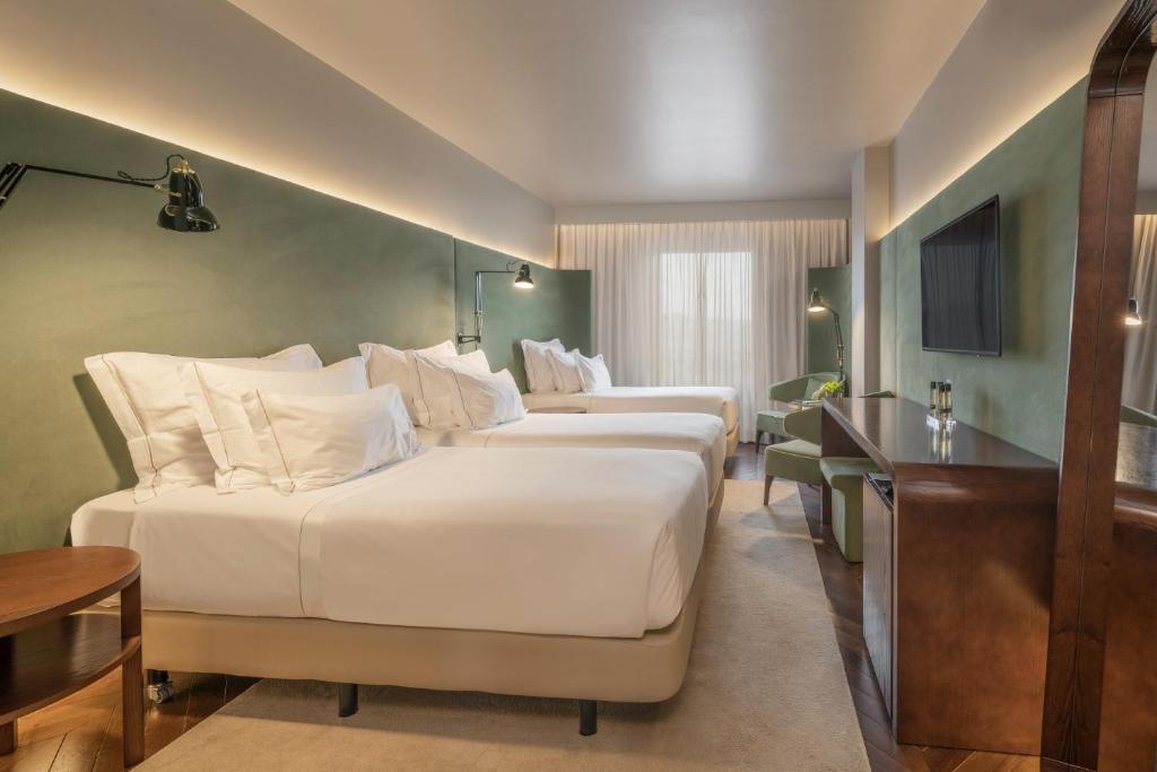 Grand Hotel Acores Atlantico 10/72