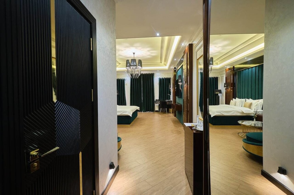 East Star Hotel 32/50