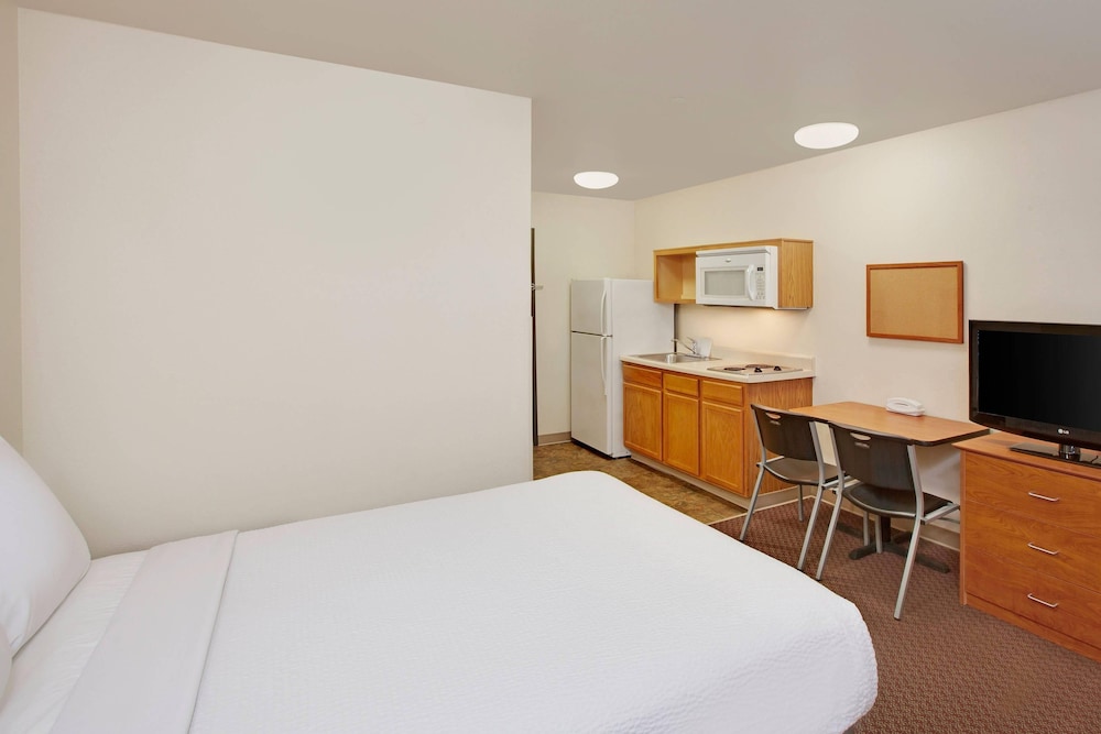 WoodSpring Suites Texas City 12/36