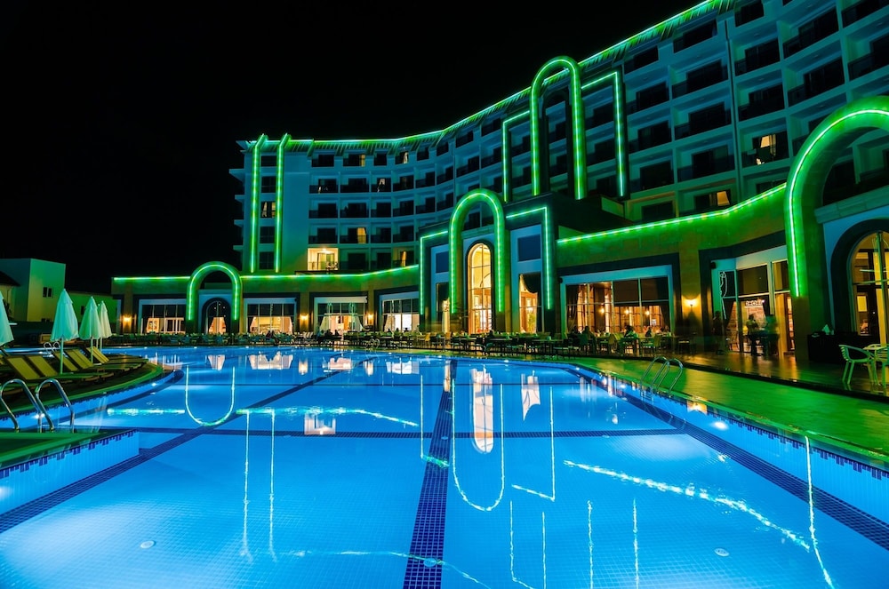 The Lumos Deluxe Resort Hotel and Spa 34/60