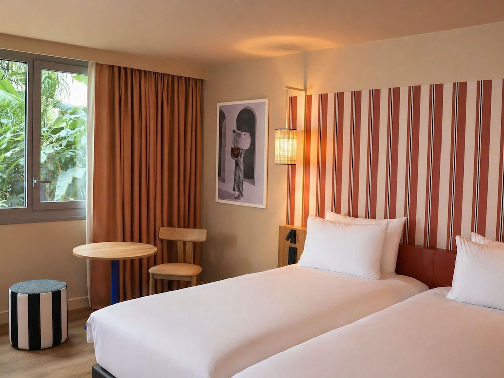 Mercure Nice Promenade Des Anglais 10/48