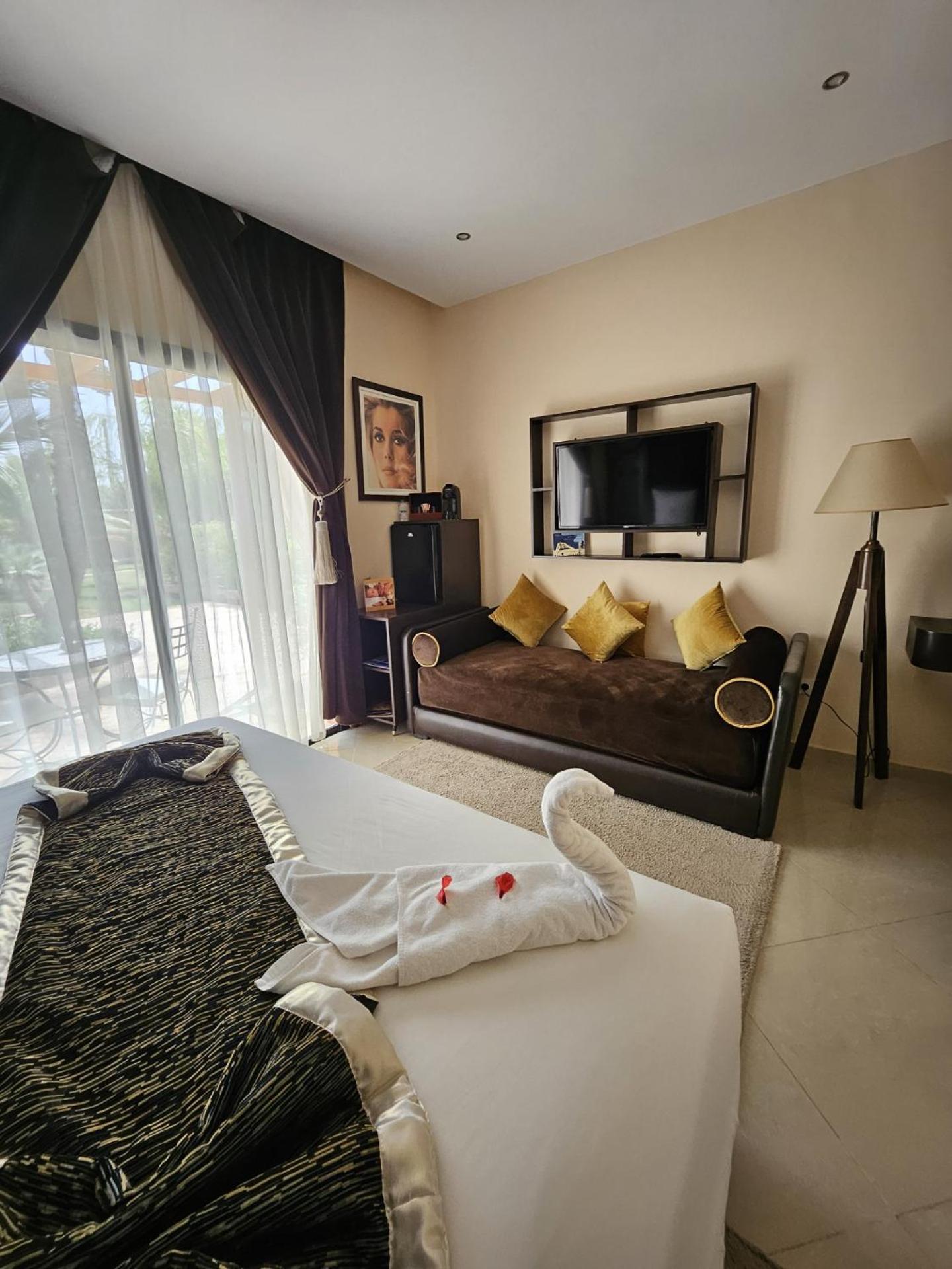 Double Bed
