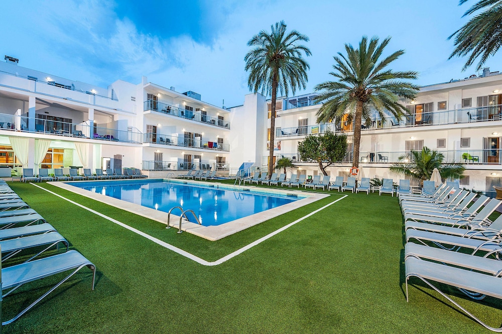 Eix Alcudia Hotel Adults Only 44/50