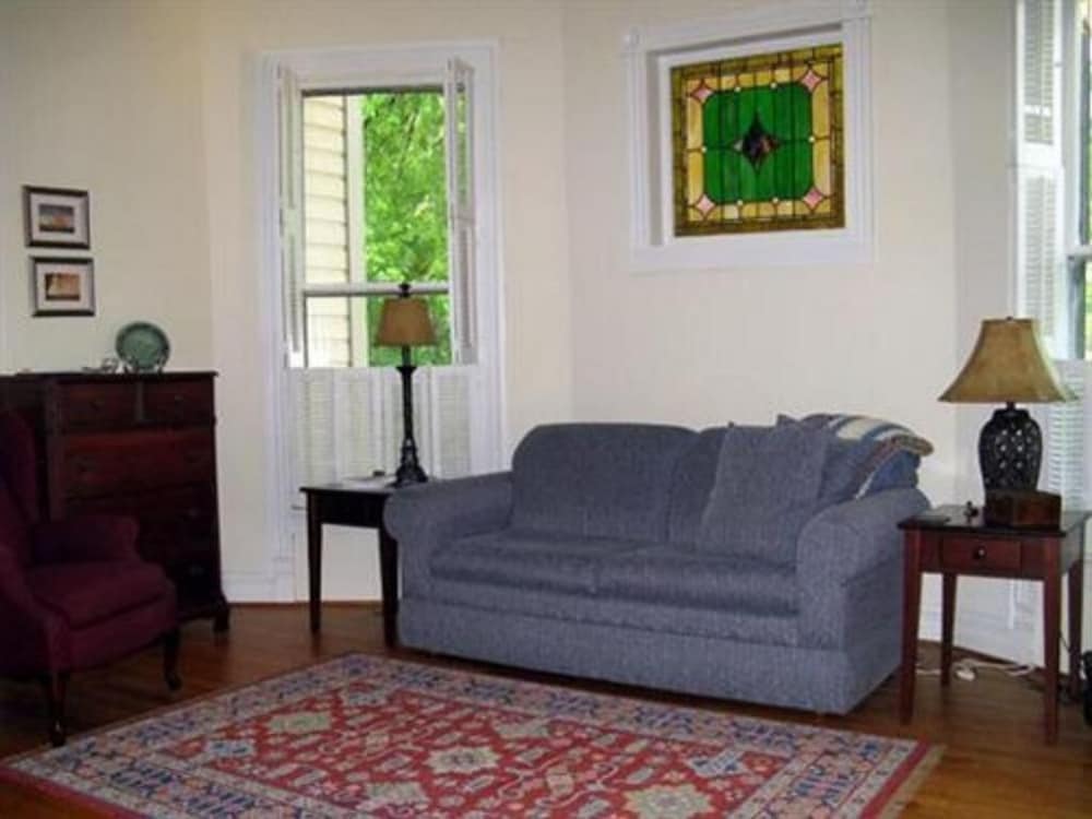 Charles Bass House Bed &amp; Breakfast 14/21