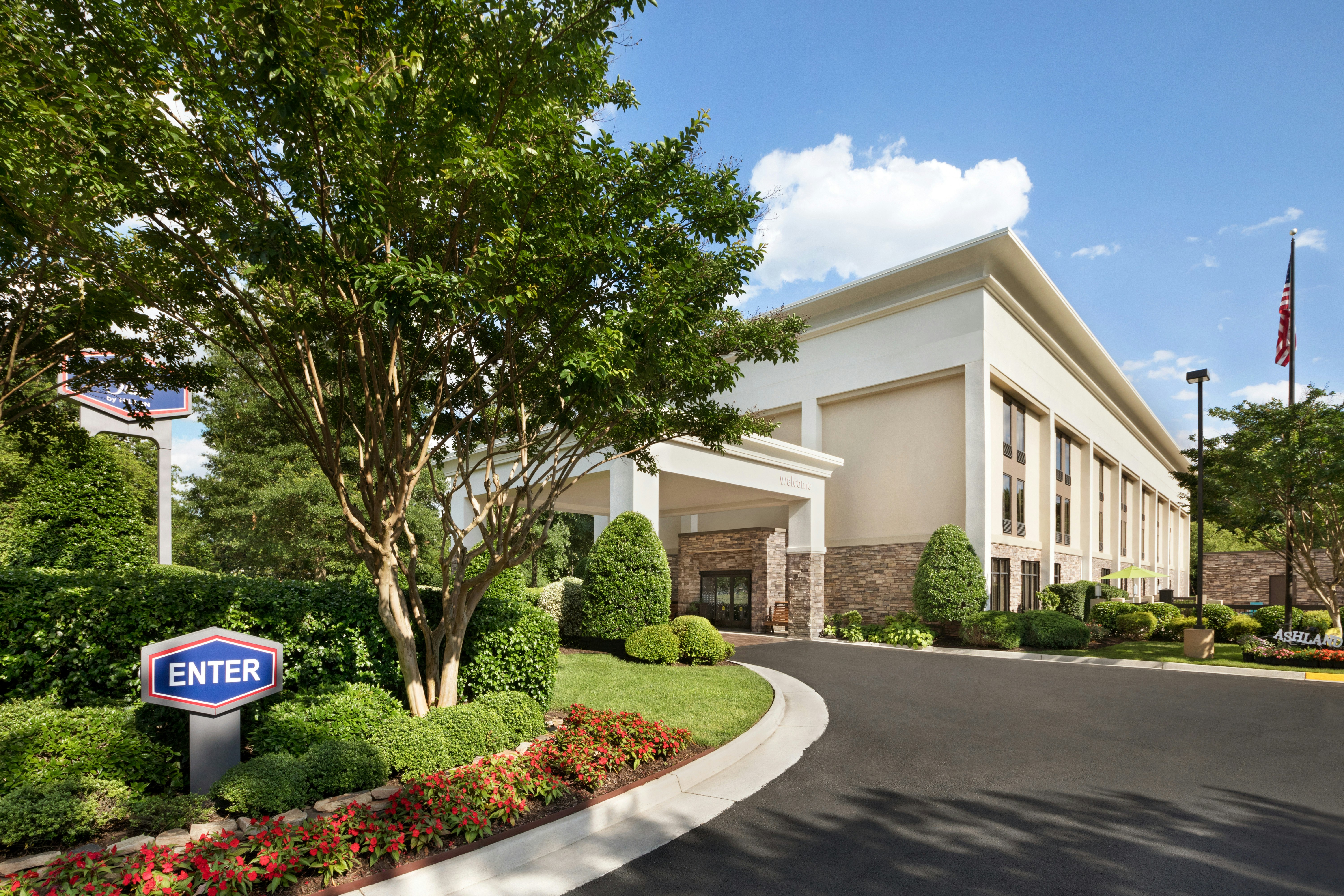 Hampton Inn By Hilton Richmond-North/Ashland 45/48
