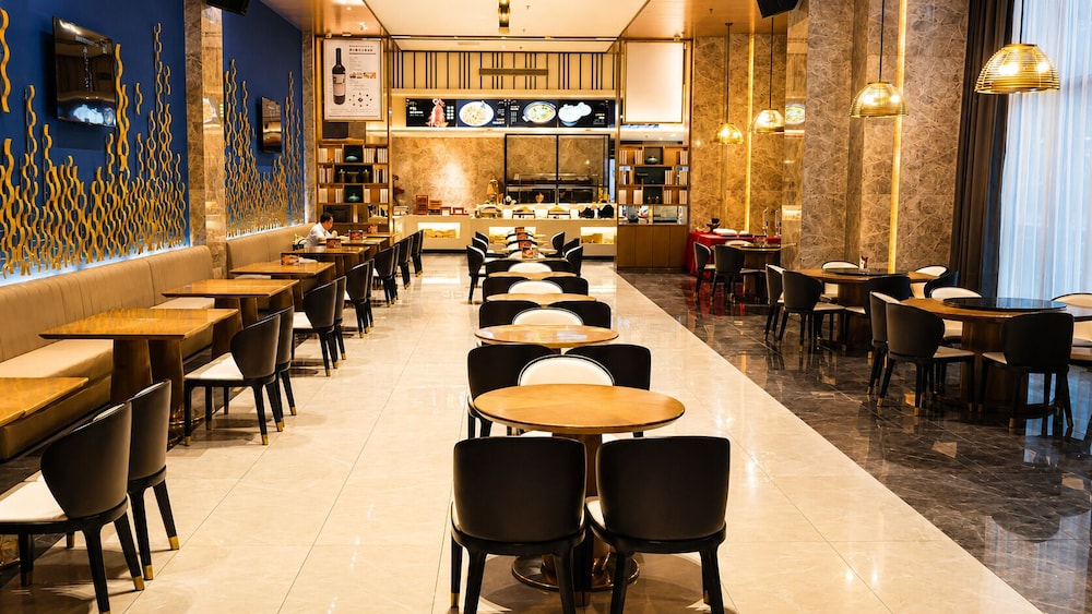 Tian Yi International Hotel 33/50