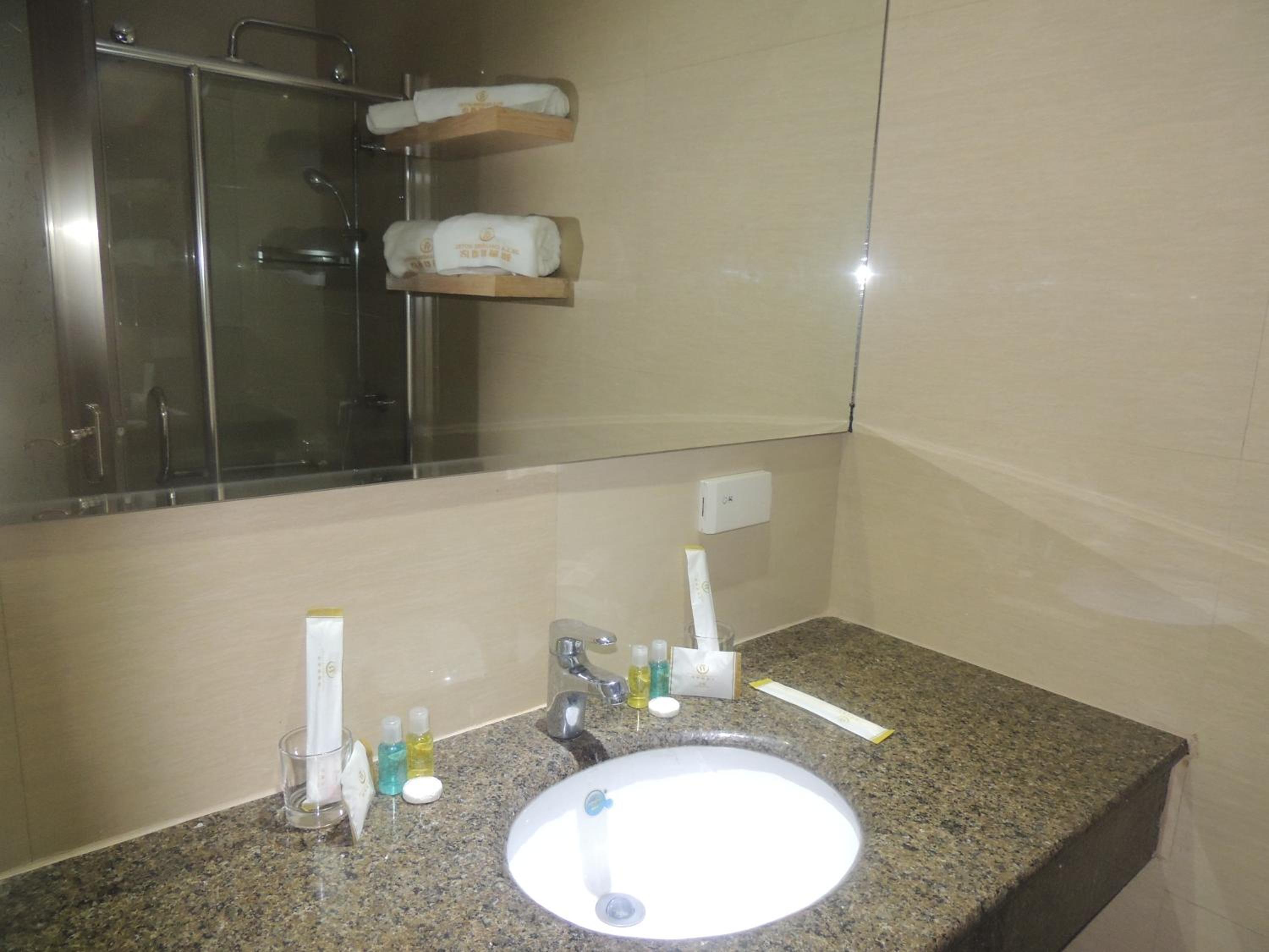 Dela Chambre Hotel 48/51