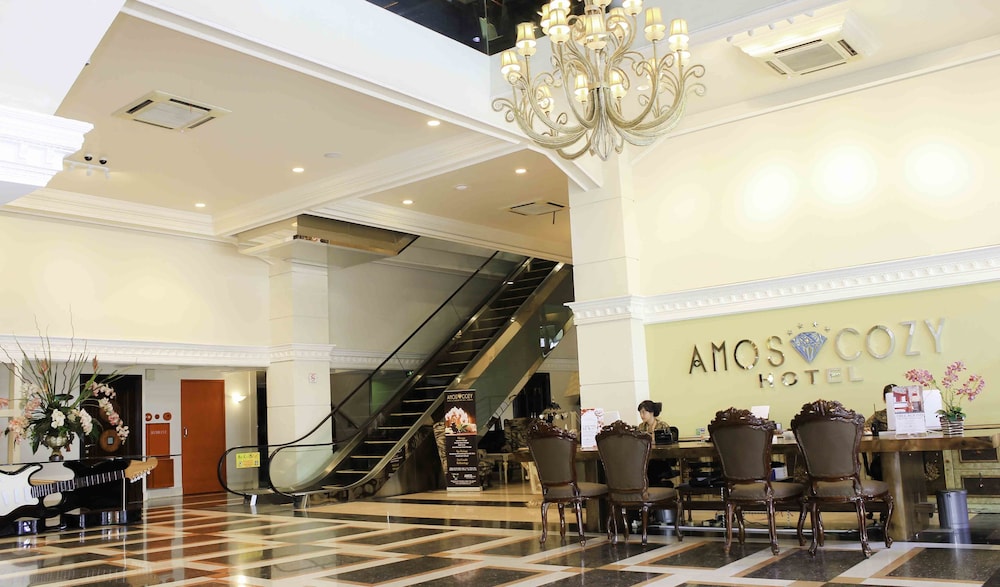 Amos Cozy Hotel 62/66