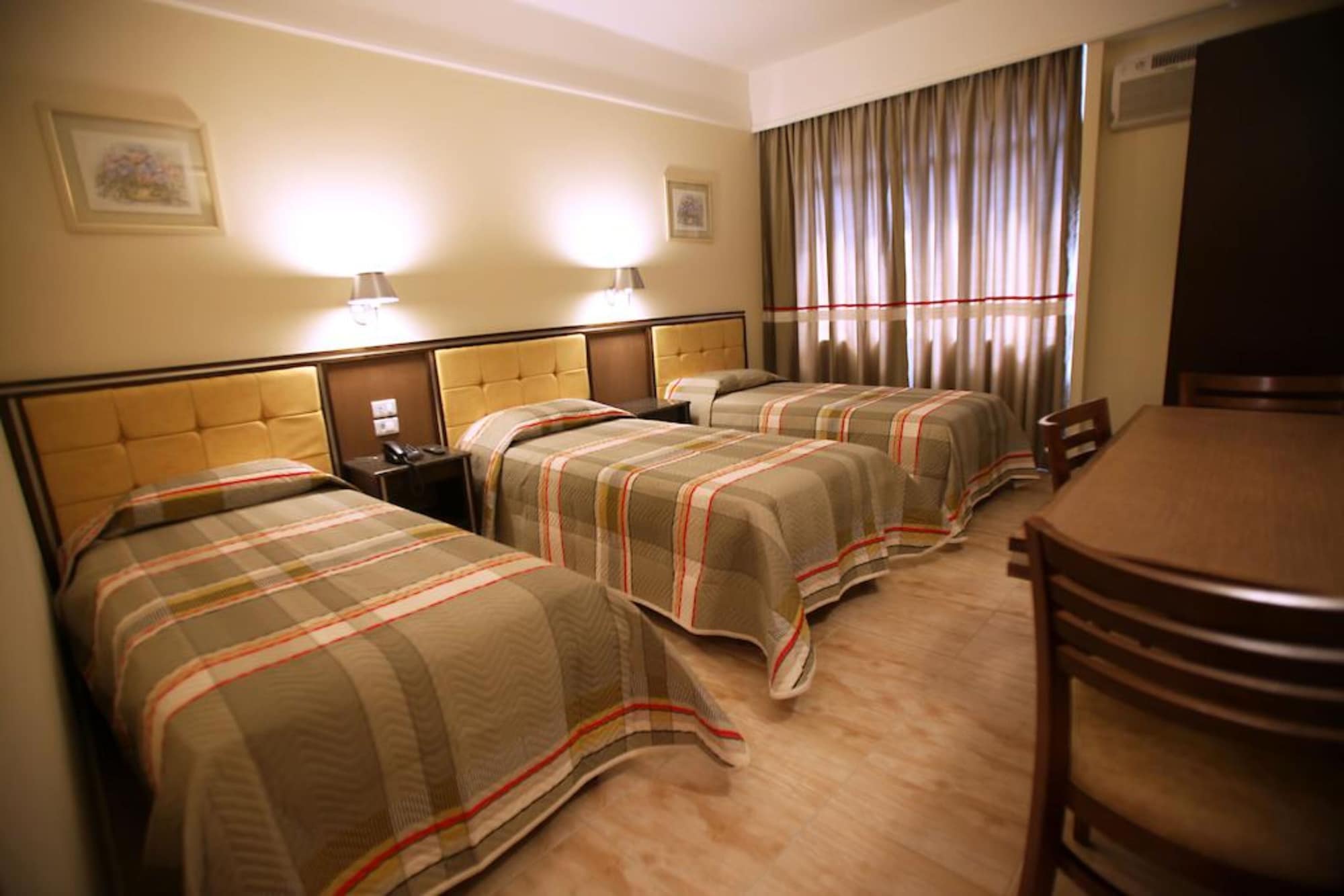 STANDARD, TRIPLE, 3 BEDS