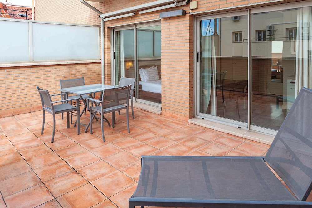 Suites Viena Plaza de Espana 48/61