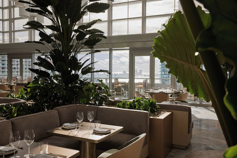 Hotel AKA Brickell 33/50