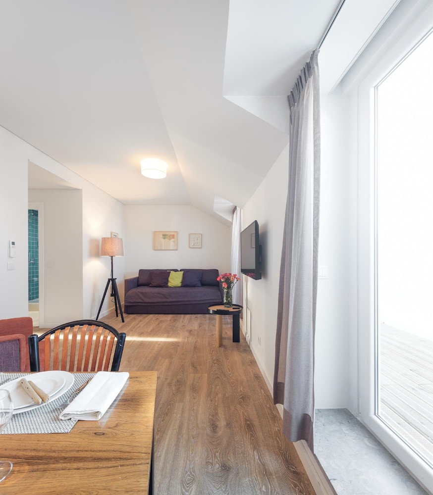 Lisbon Serviced Apartments Avenida 8/67