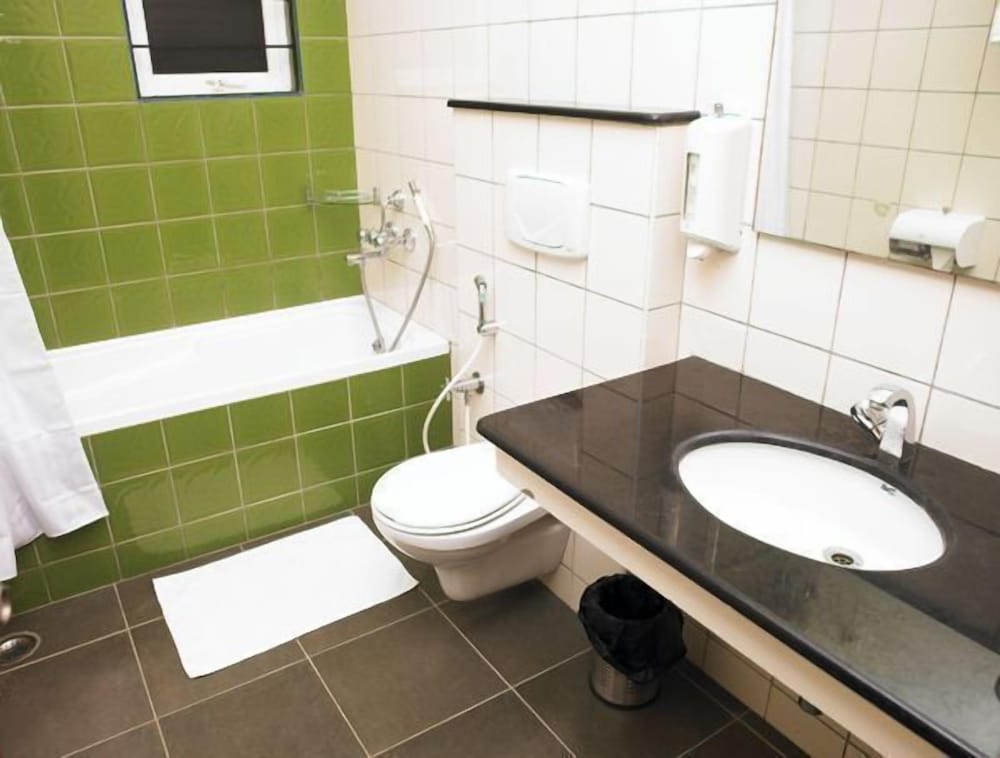 PERFECT HAVEN-EGMORE 21/24