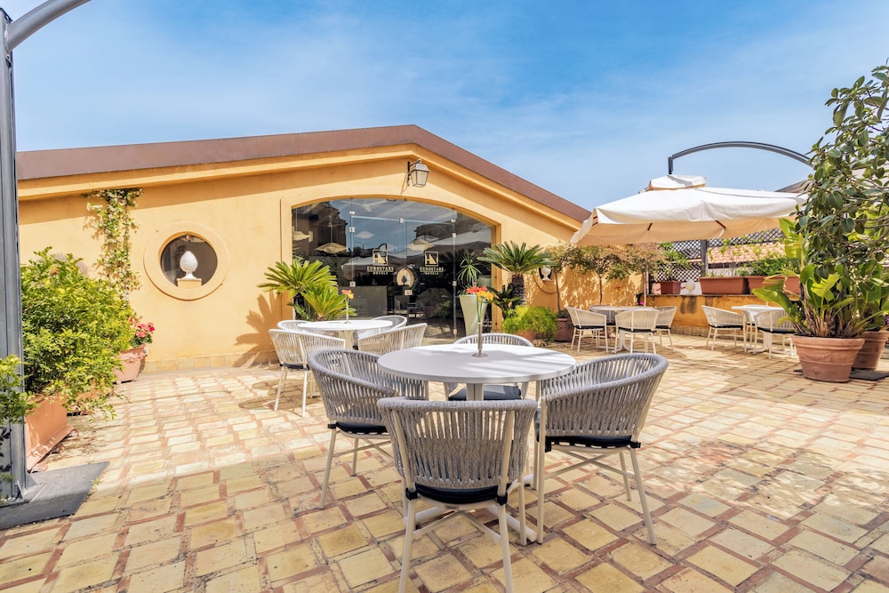 Eurostars Centrale Palace 8/50