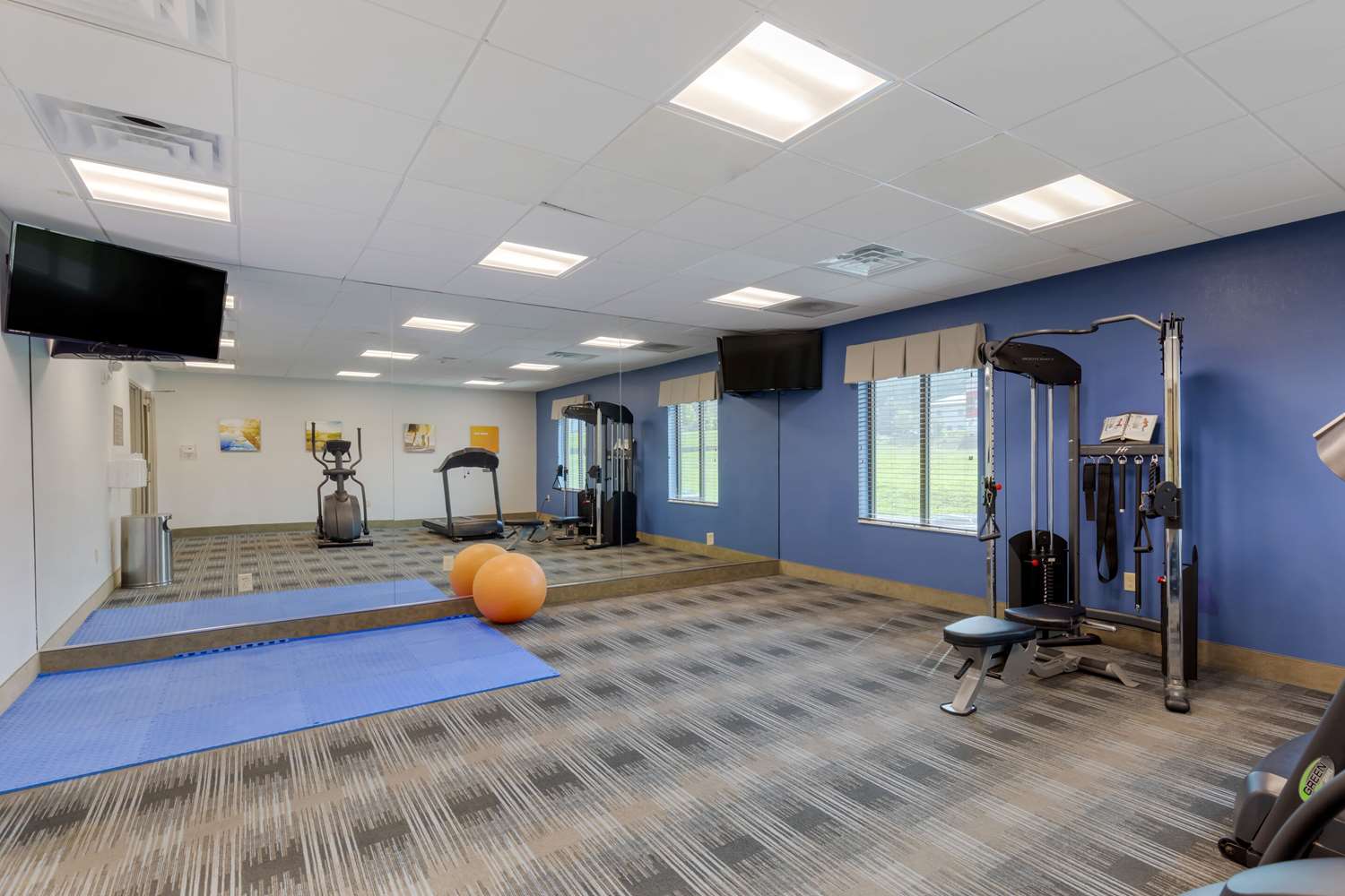 Comfort Inn & Suites East Ellijay, GA 19/41