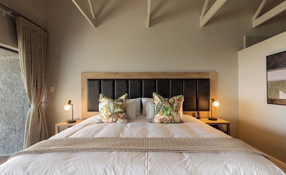 Intle Boutique Hotel 8/50