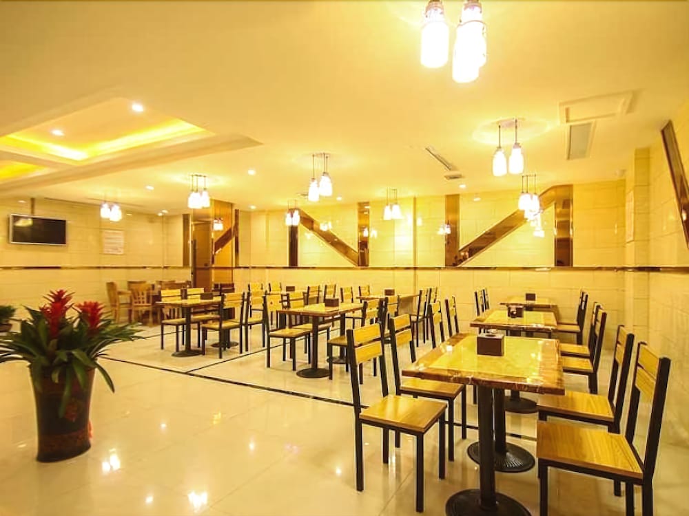 GREENTREE INTERNATIONAL COMMERCE CITY HOTEL 36/46
