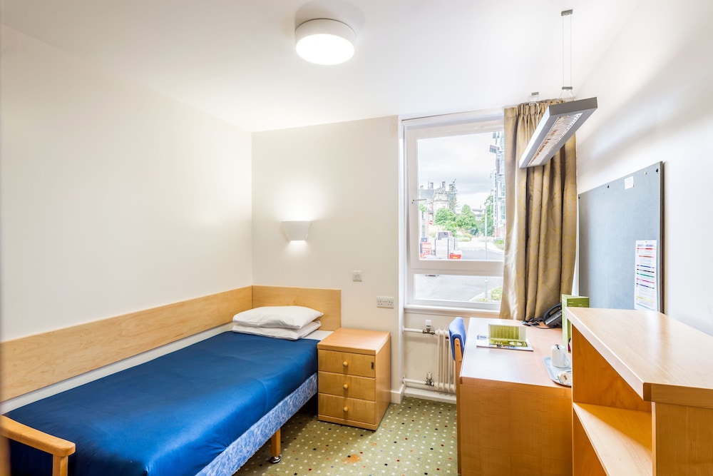 Pollock Estate - Summer Accommodation 26/56